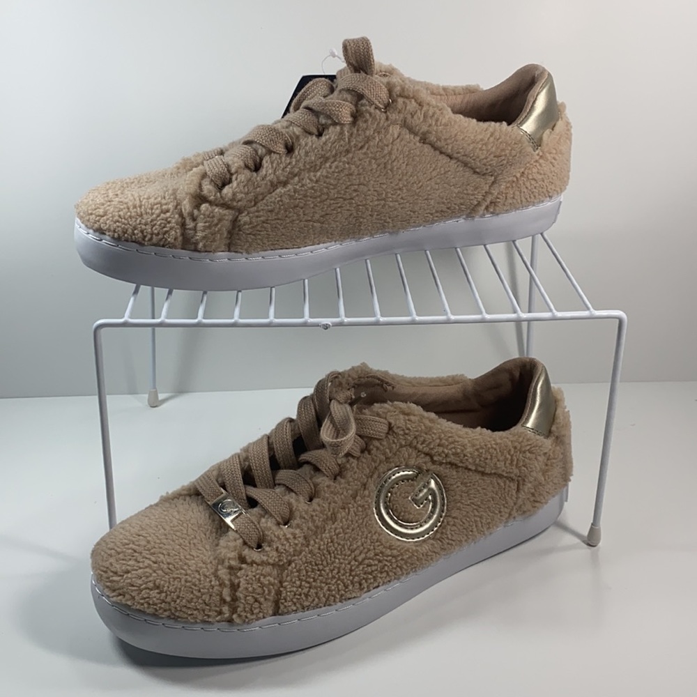 GBG By Guess Los Angeles Women's Size 9M Gold